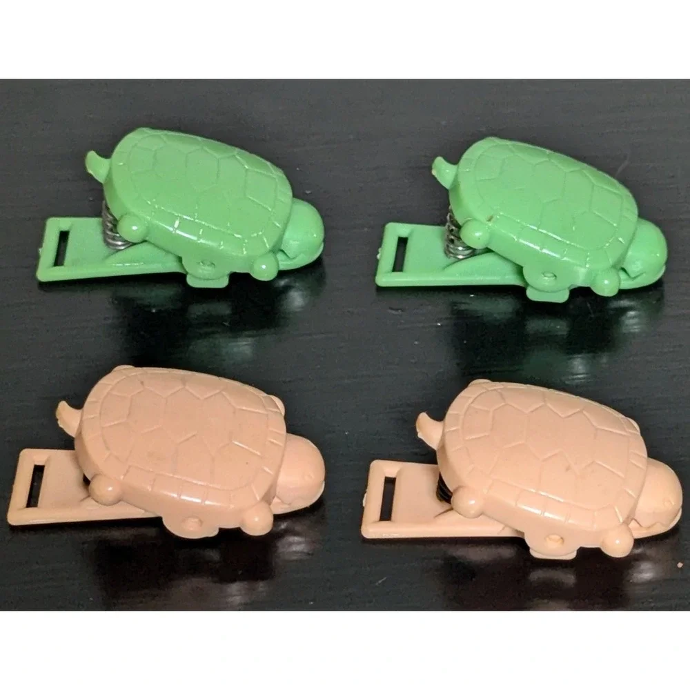 Vintage Turtle Baby Bib Clips Federal Tool Corp Chicago Green and Pink Two Pairs